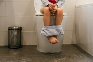 علاج الإمساك عند الأطفال 5 سنوات