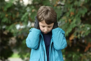 كيف أعرف أن طفلي سليم من التوحد؟